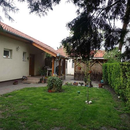 Holiday Home In Siofok - Balaton 42696 المظهر الخارجي الصورة