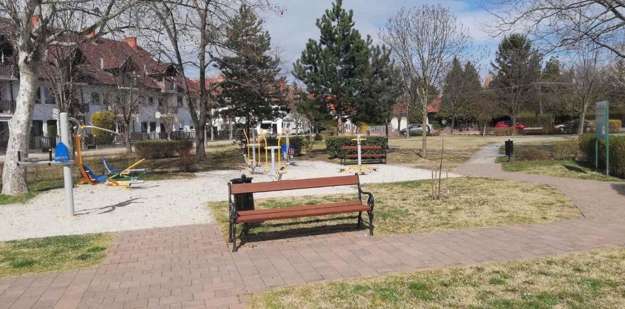 Holiday Home In Siofok - Balaton 42696 المظهر الخارجي الصورة