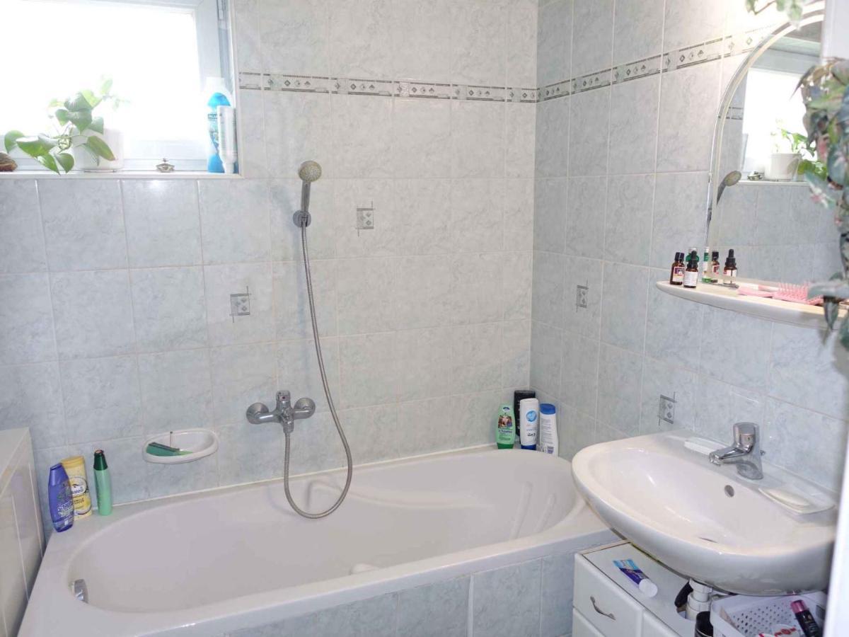 Holiday Home In Siofok - Balaton 42696 المظهر الخارجي الصورة