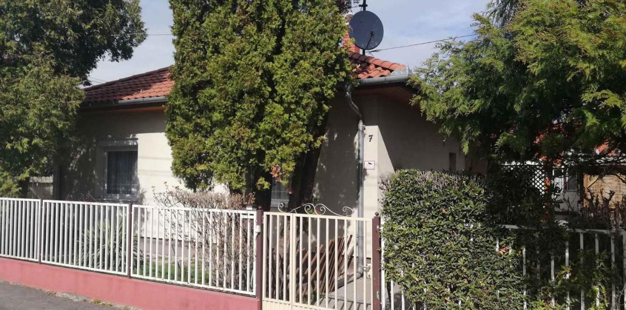 Holiday Home In Siofok - Balaton 42696 المظهر الخارجي الصورة